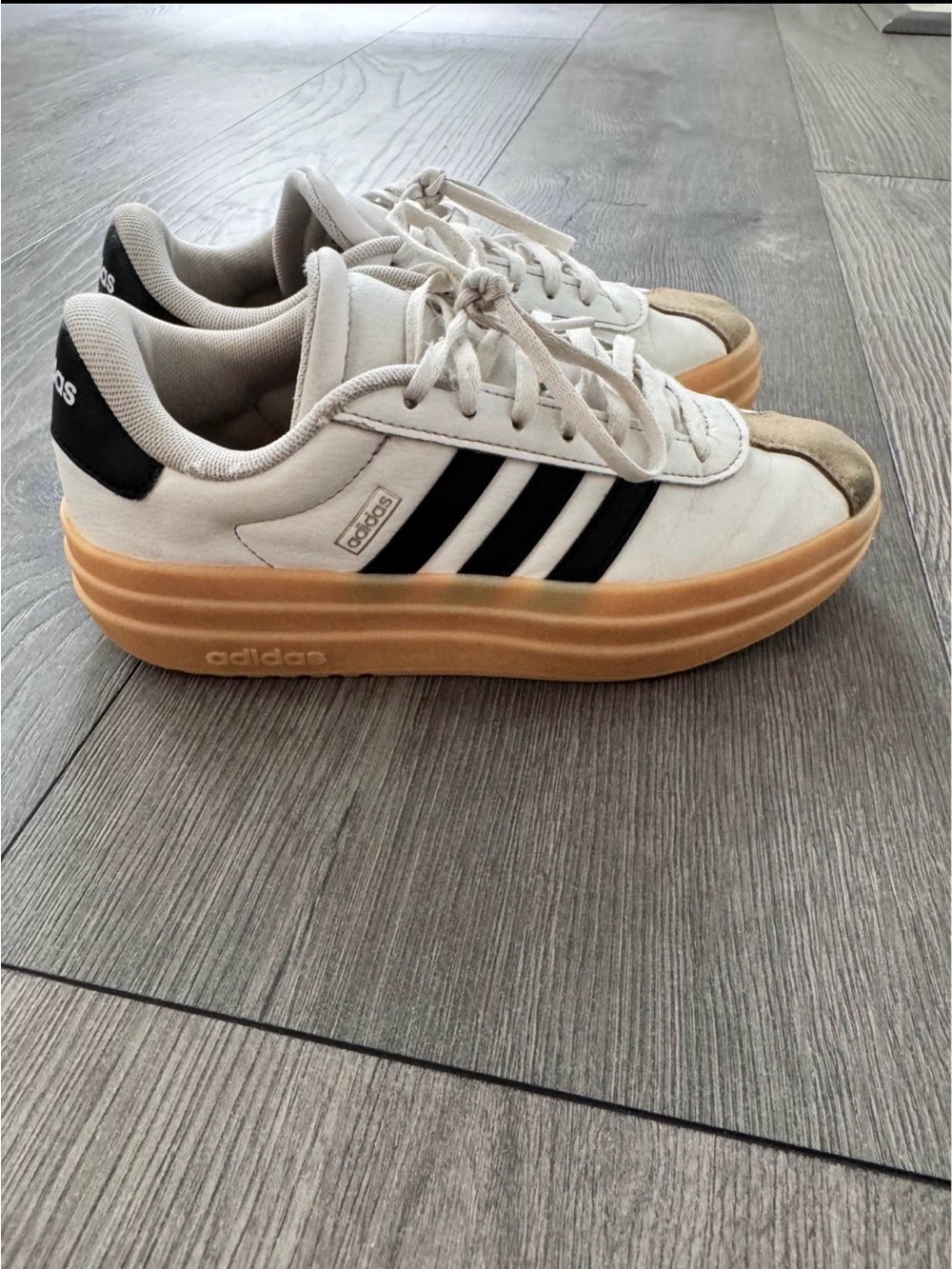 Adidas VL Court Bold size 4.5